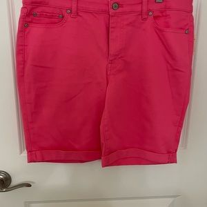 NWT Talbots girlfriend shorts, great summer color